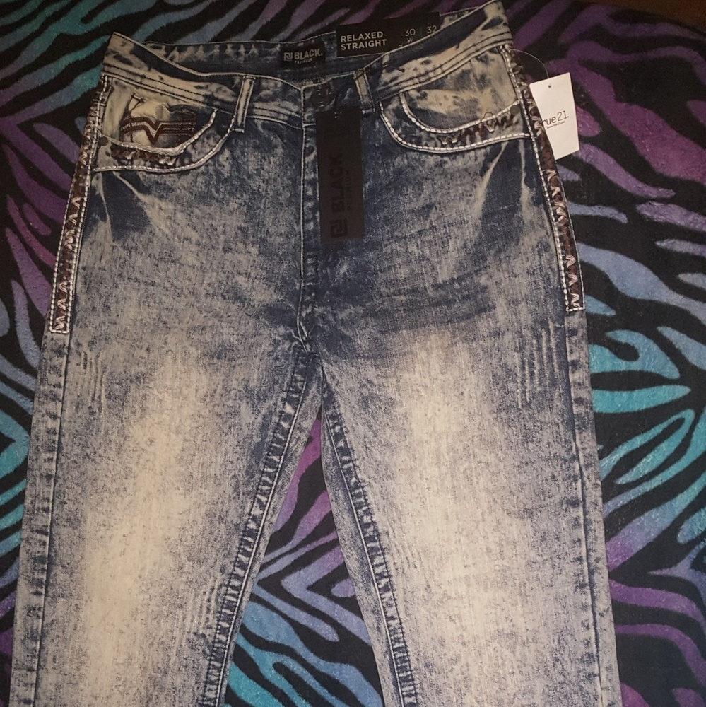 NWT BLACK Relaxed Straight Jeans size 30x32